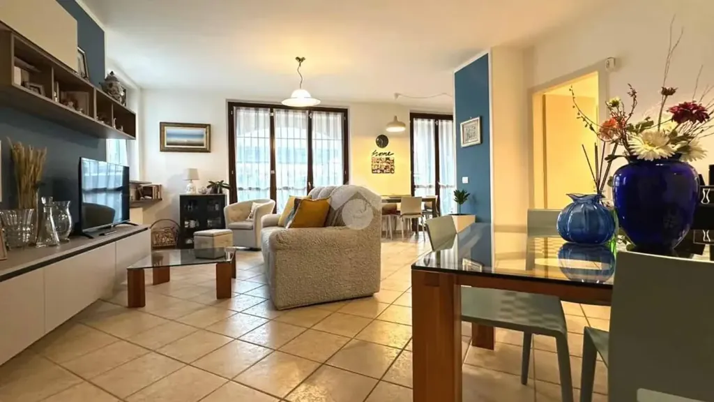 Séjour - Attico with Balcony in Crespiatica