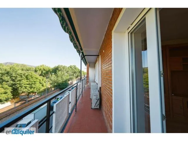 Rõdu - Fully Renovated Flat with Terrace in Carabanchel