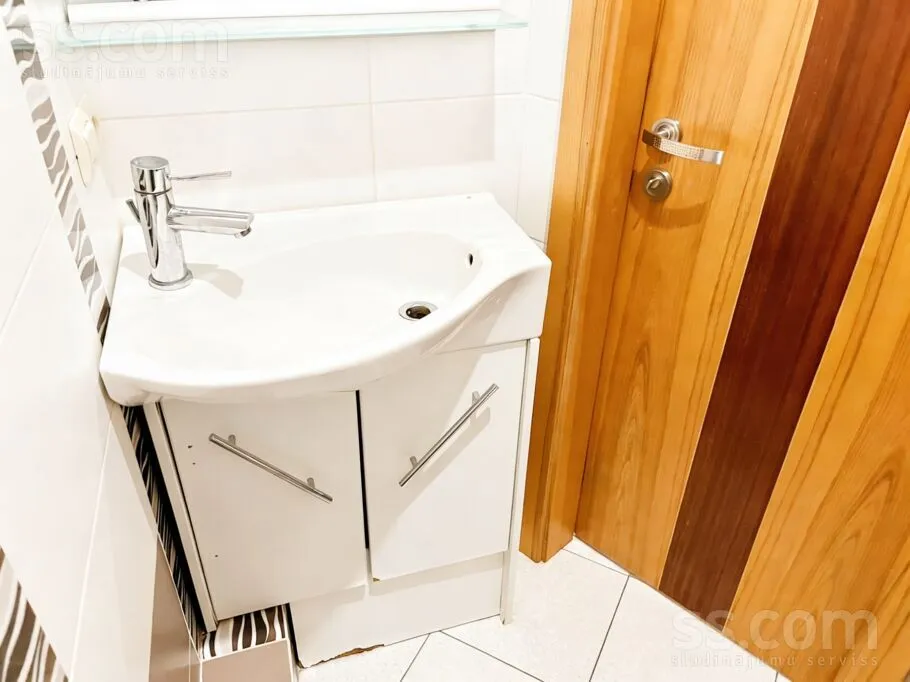 Salles de bain - Modern 2-Bedroom Flat with Garden in Jugla, Riga
