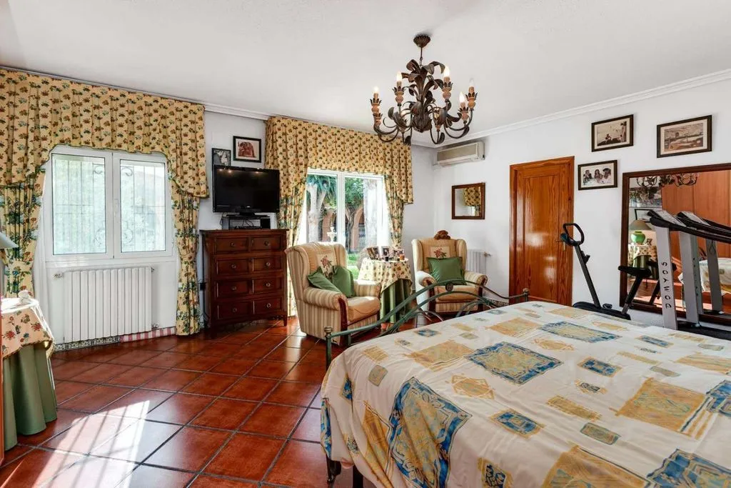 Bedrooms - Luxury Villa with Private Pool in San Luis, Torrevieja
