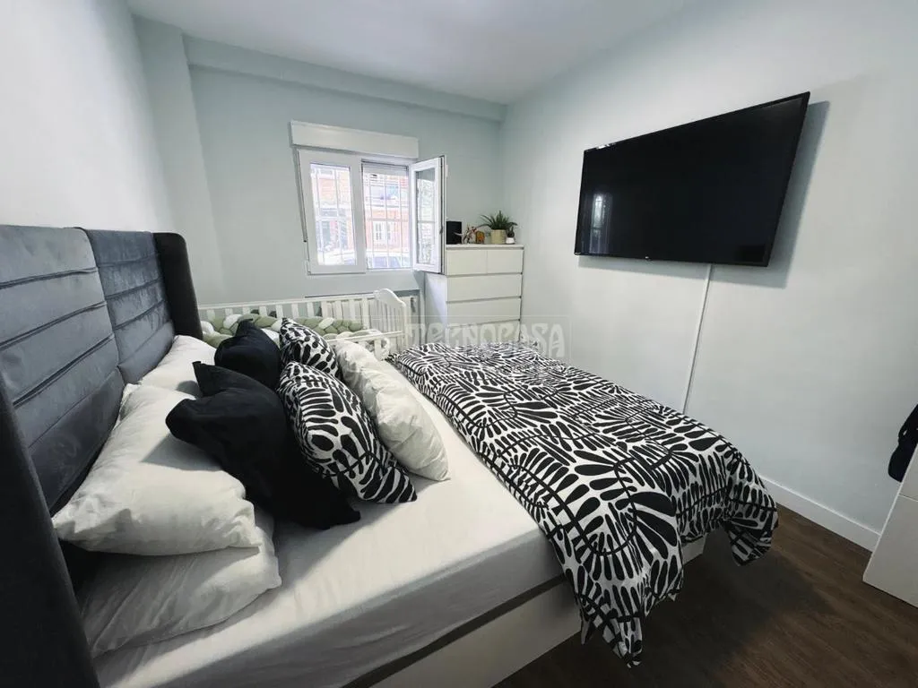 Magamistoad - Modernised Flat with Balcony in Madrid Centre