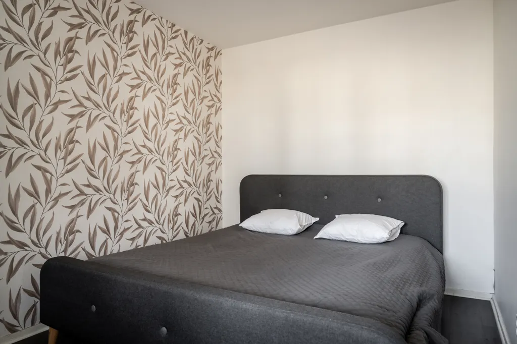Chambres - Renovated Penthouse with Balcony in Borås