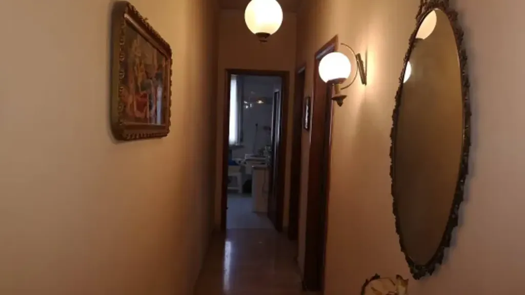 Esik - Apartment with Terrace in Sassuolo