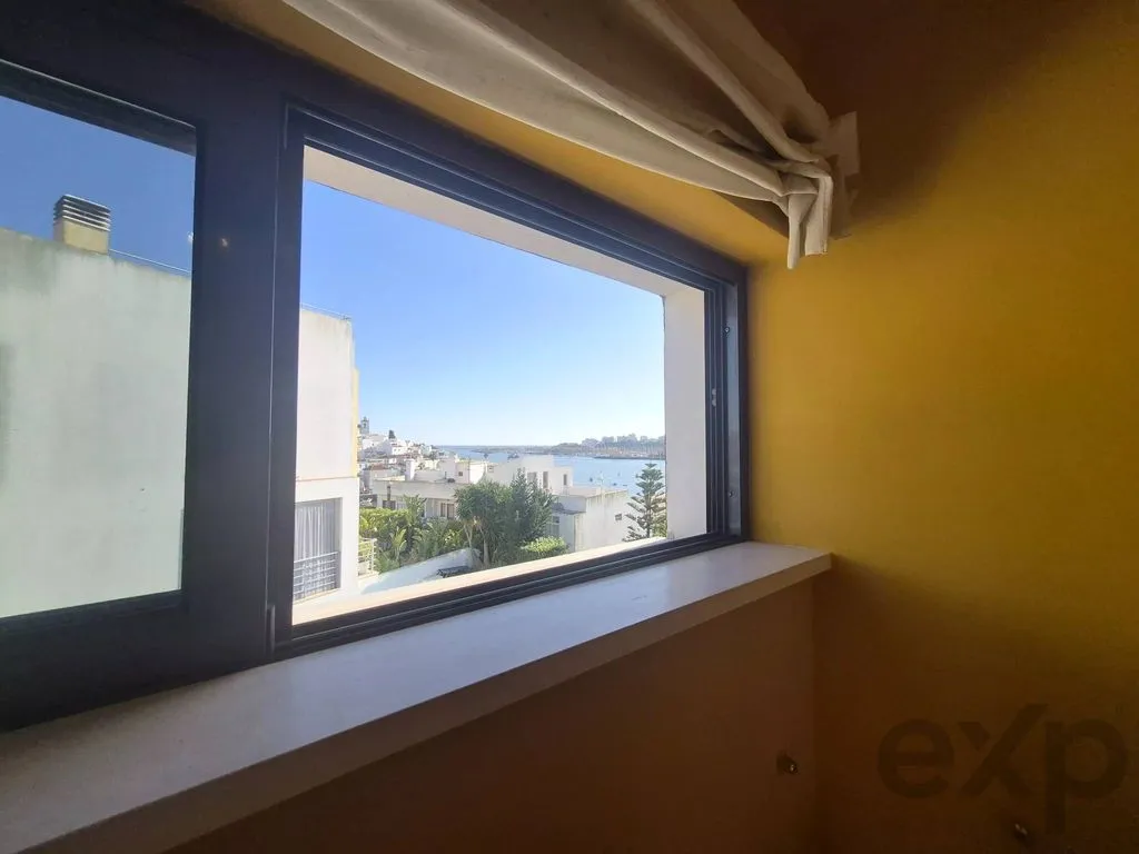 Toad - Luxury Triplex with Pool in Ferragudo