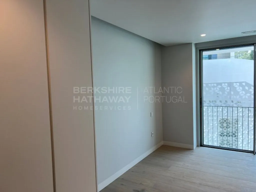 Bedrooms - Luxury Duplex with Pool in Cascais