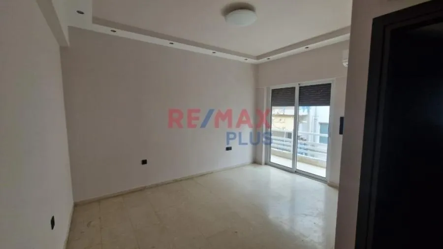 Pièces - Apartment with Security Features in Glyfada