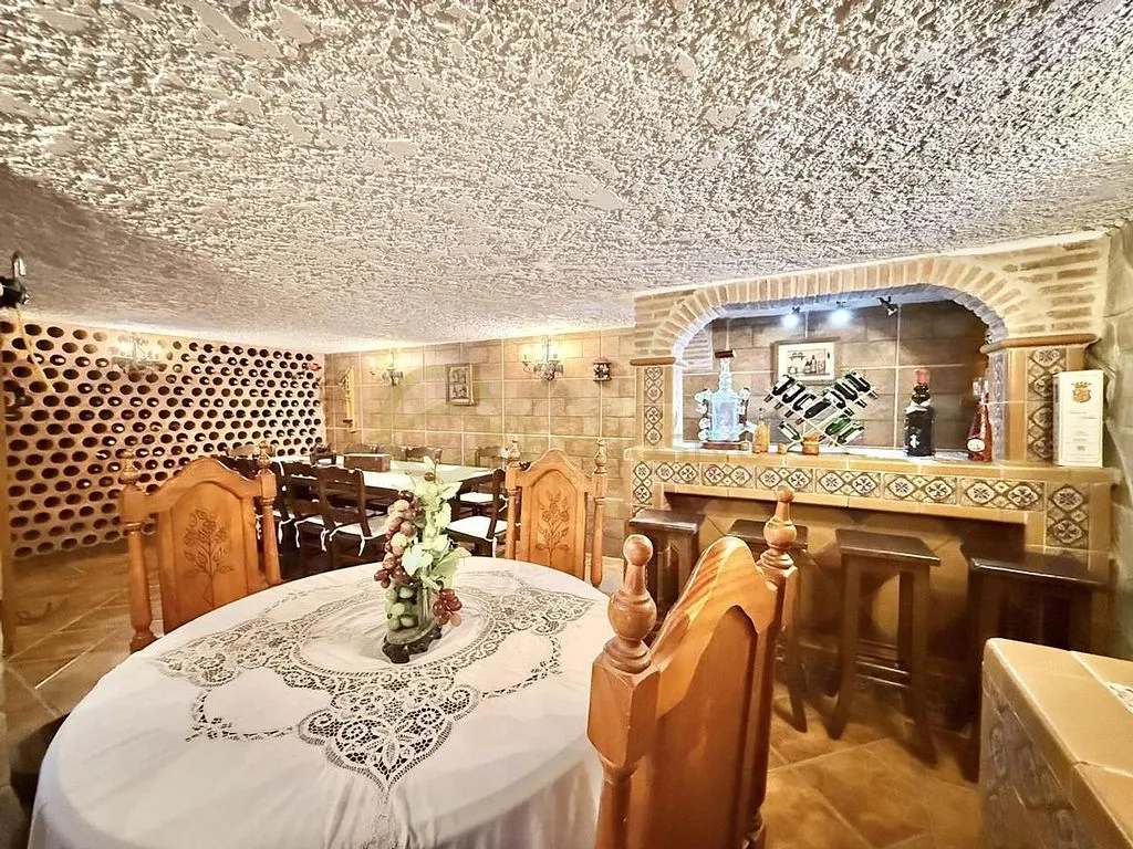 Pièces - Chalet with Pool and Terrace in Lugar Granda