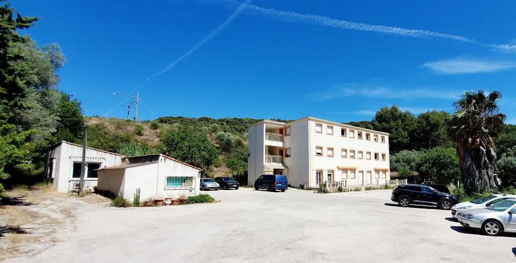 Extérieur - Complexe Commercial avec Restaurant à La Ciotat