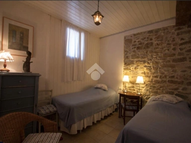 Chambres - Rustic House with Portico in Cerano d'Intelvi