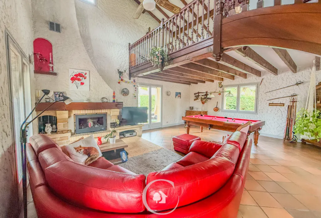 Séjour - Maison Landaise avec Piscine et Garage XXL à Germignan