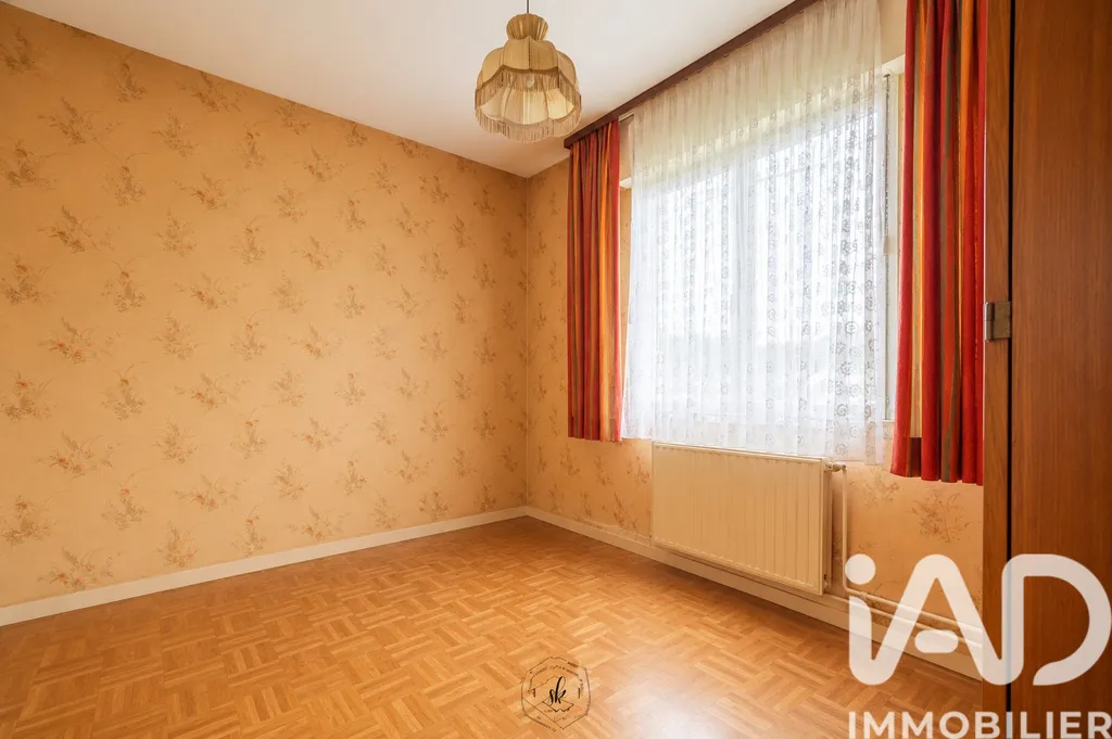 Chambres - Maison Mitoyenne avec Terrasse dans Environnement Calme