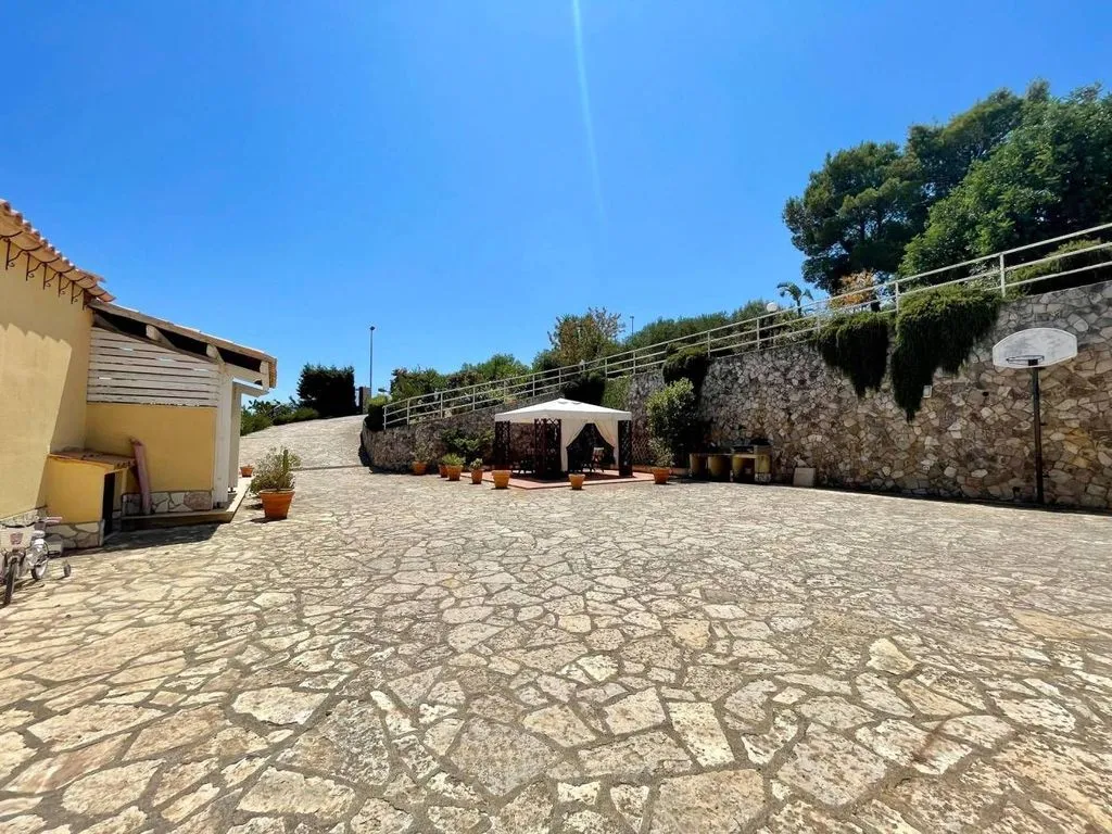 Exterior - Luxury Villa with Sea View in Conza, Sicily
