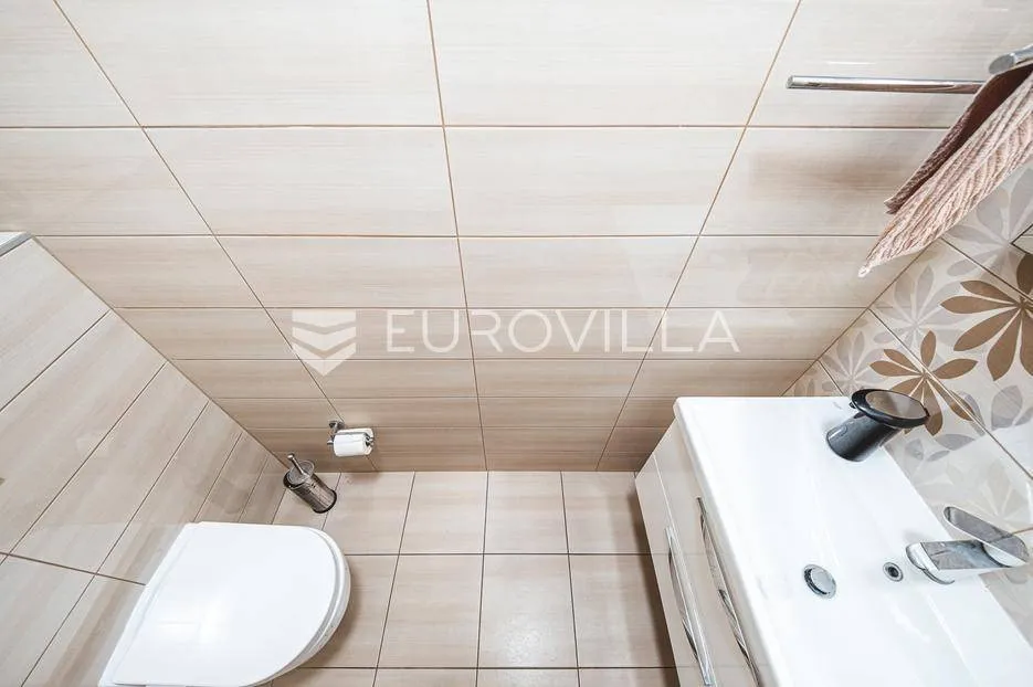 Vannitoad - Modern Villa with Office in Samobor Centre