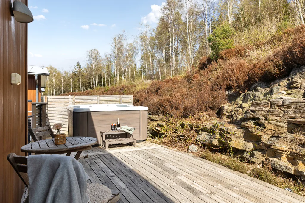 Terrasse - Modern Parhouse with Garden in Mölnlycke