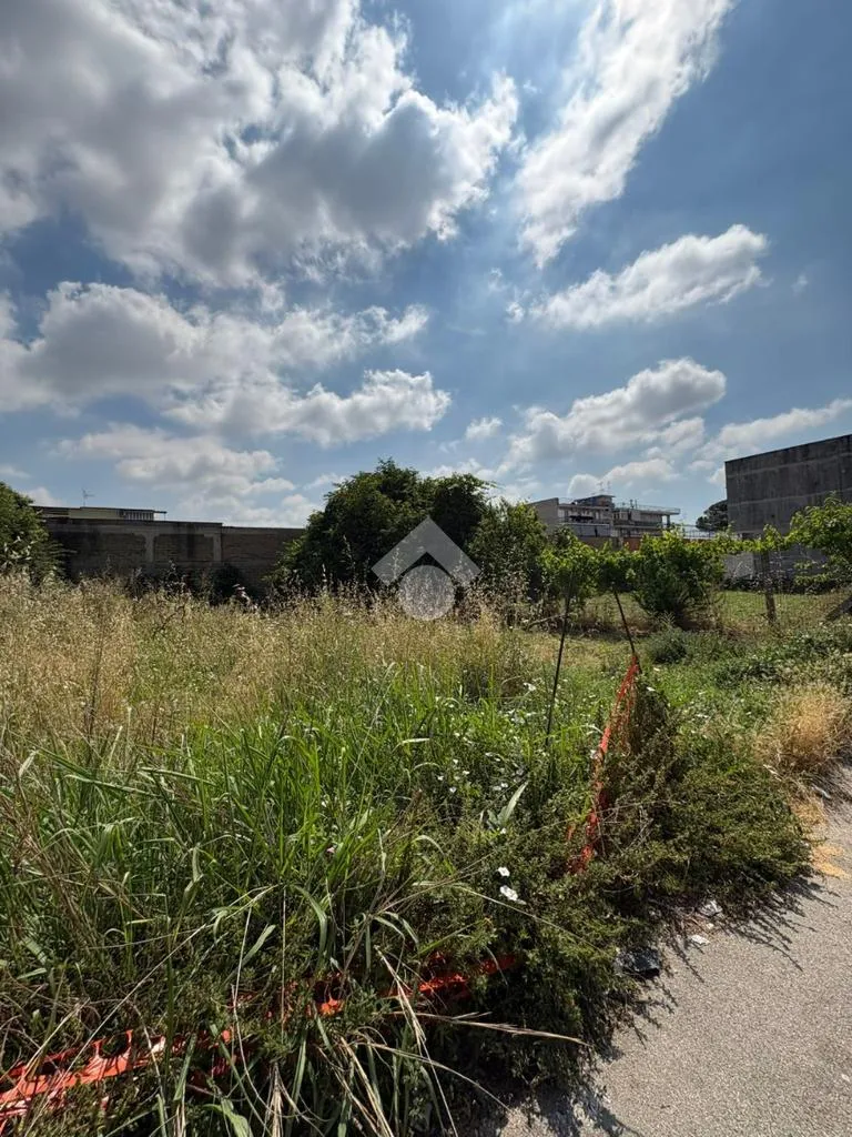 Jardin - Buildable Plot with Development Potential in Afragola