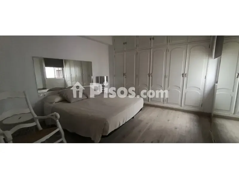 Chambres - Ground Floor Flat with Patio in San Basilio