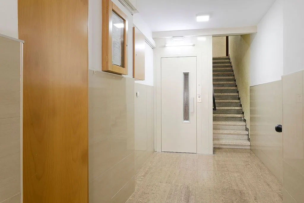 Entrée - 3-Bedroom Apartment with Views in Barcelona