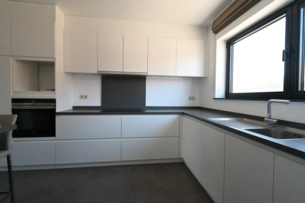 Köök - Duplex Apartment with Terrace in Bilzen