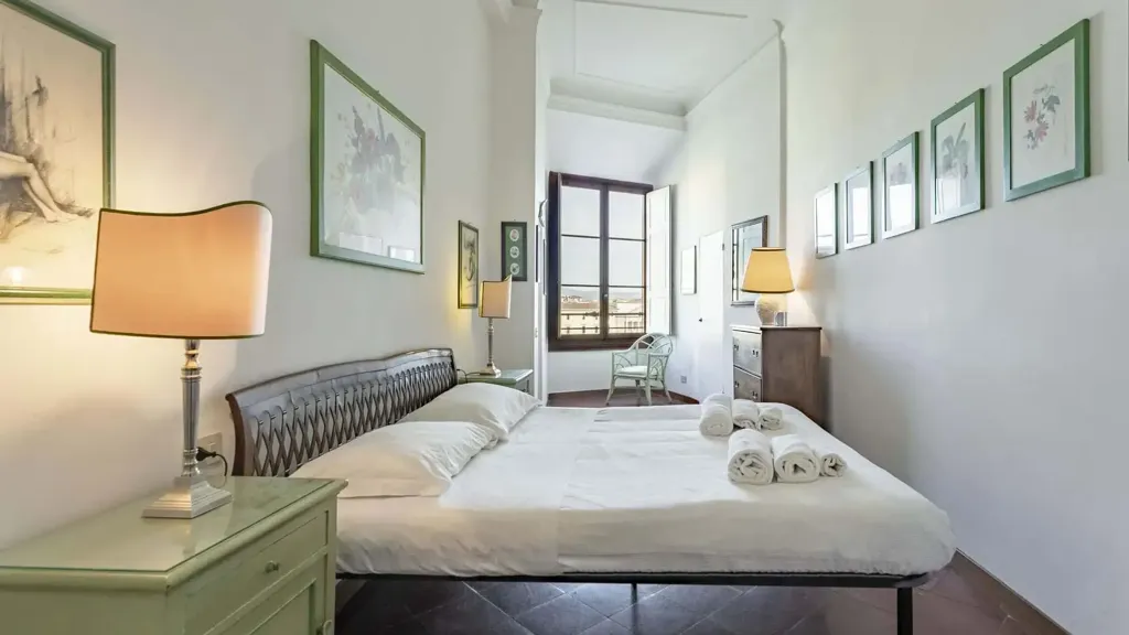 Chambres - Elegant Apartment with Lungarno View in Florence