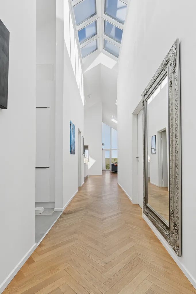 Esik - Architect-Designed Villa with Park View in Stenløse