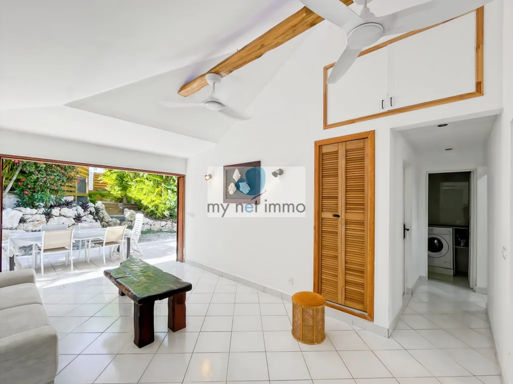 Elutuba - Renovated Villa with Beach Access in Protected Site