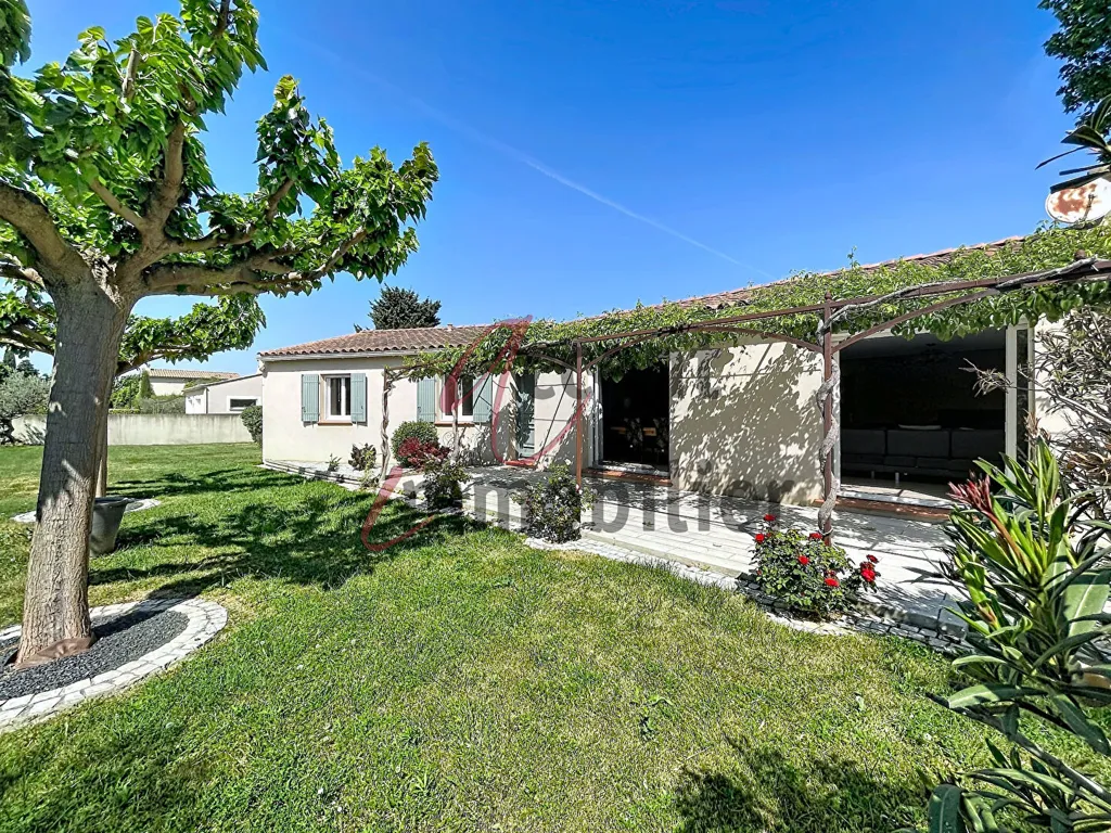 Jardin - Villa avec Pergola et Jardin à Mollégès