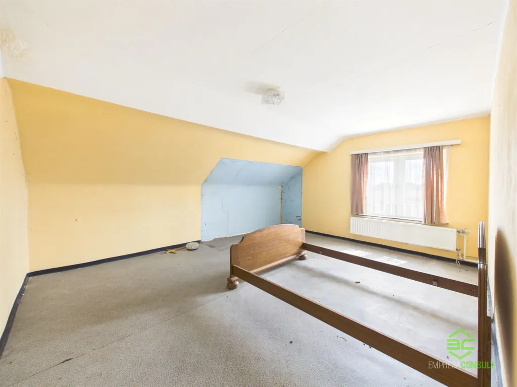 Bedrooms - Renovatable House with Large Plot in Sint-Truiden