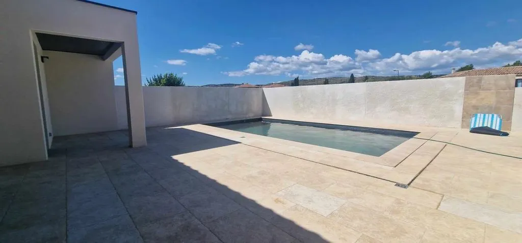 Piscine - Villa Contemporaine avec Piscine près de Narbonne