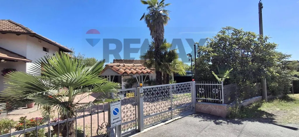 Esterno - Single-Level Villa with Private Garden in Paruzzaro