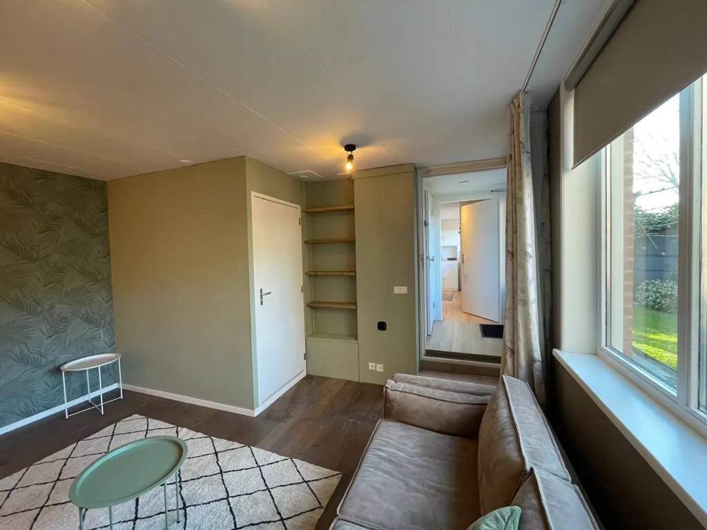 Living Room - Detached Studio with Private Entrance in Heerhugowaard