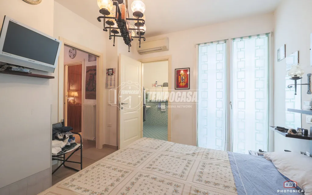 Bedrooms - Ground Floor Apartment with Private Garden in Marina Romea