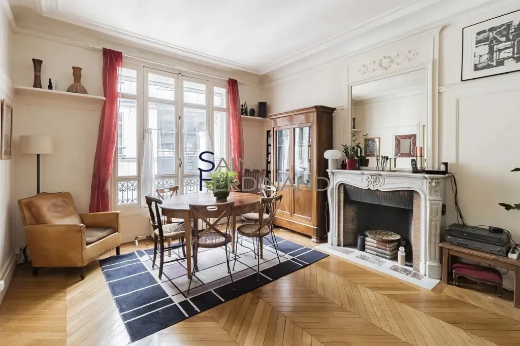 Elutuba - Luxury Duplex Flat with City View in Monceau