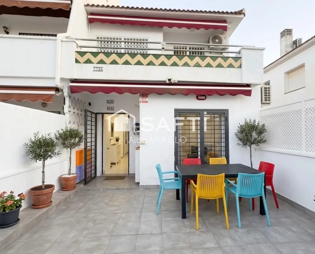 Terrass - Renovated Corner House with Sea View in Cunit
