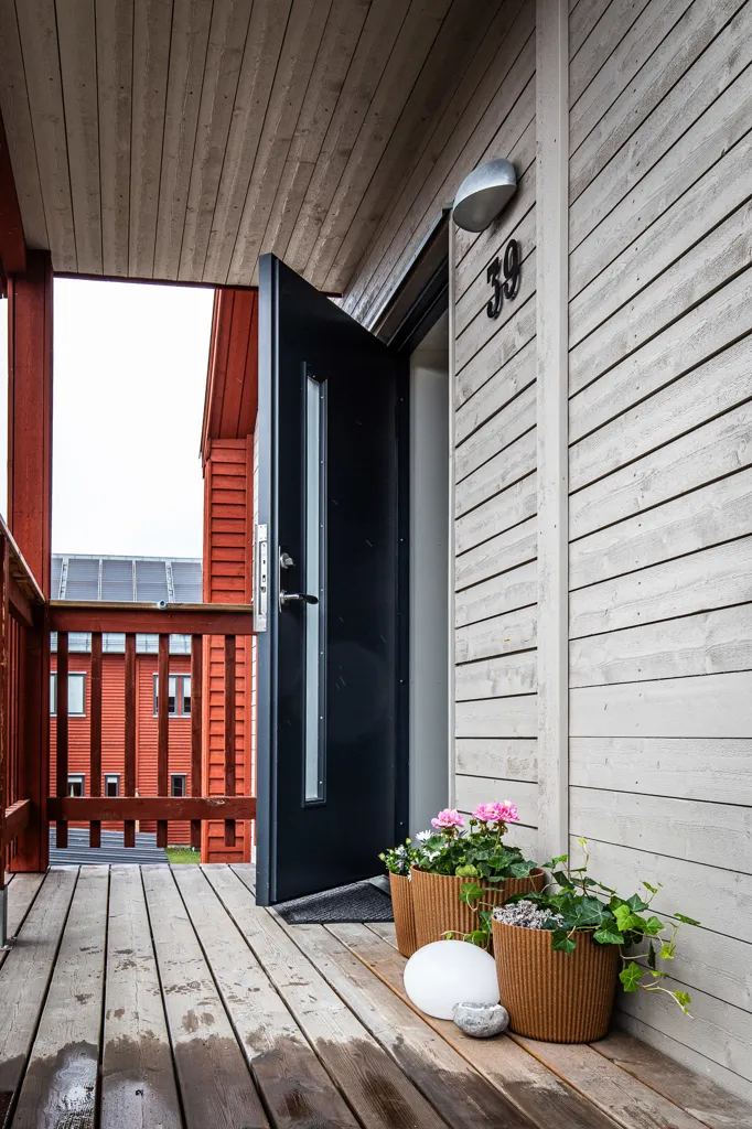 Balcony - Corner 4th Floor Flat with Balcony in Odensala