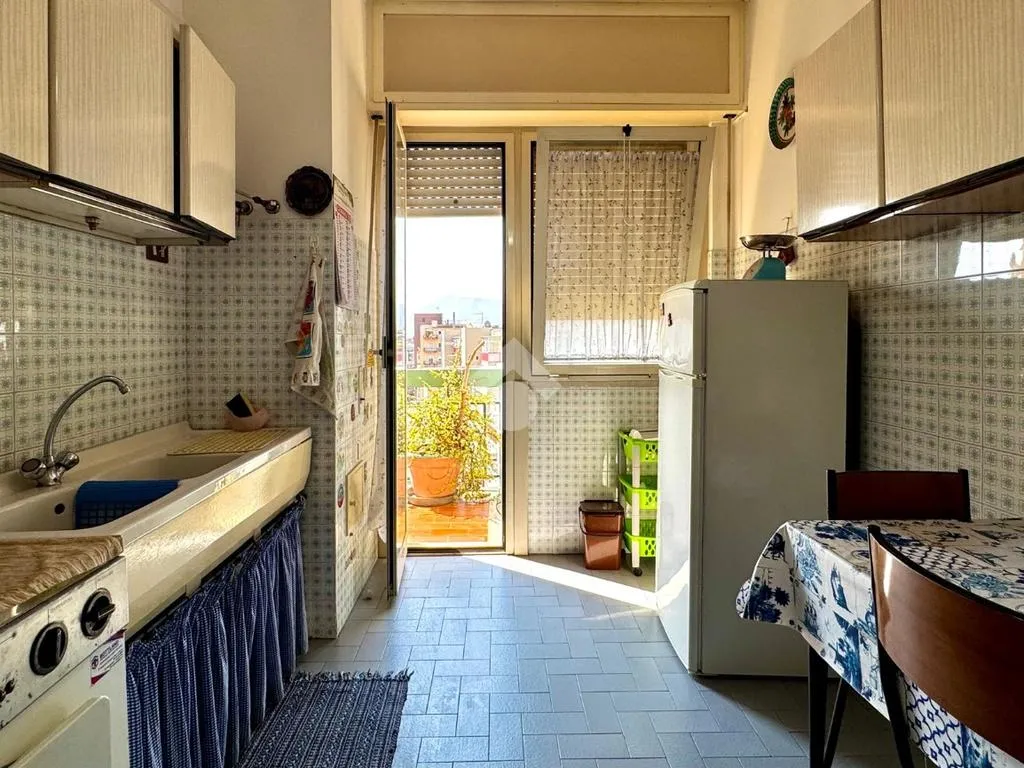 Kitchen - Panoramic 3-Bedroom Apartment in Palermo