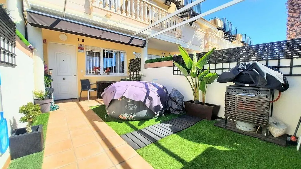 Terrasse - Semi-detached House with Pool in Lomas de Cabo Roig