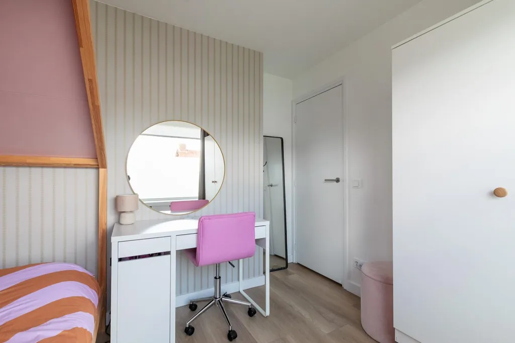 Magamistoad - Luxury Two-Storey House with Overkapping in Moergestel