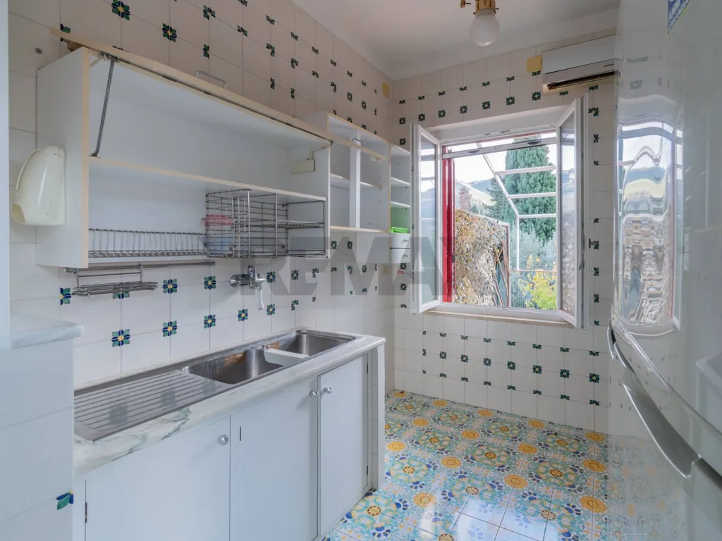 Cuisine - Villa Portion with 360° Views in Villagrazia