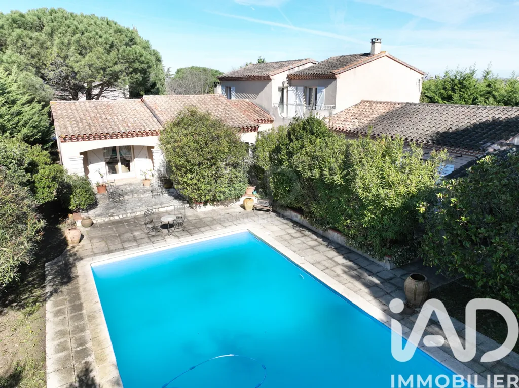 Vue aérienne - Maison Traditionnelle avec Piscine à Balma