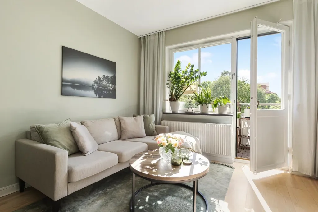 Elutuba - Apartment with Balcony in Sundbyberg