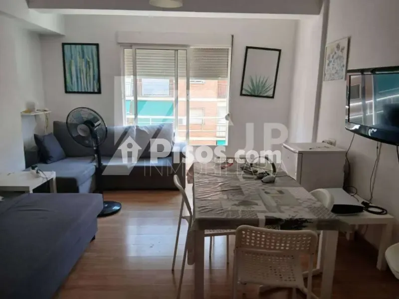 Elutuba - Student-Friendly Flat with Terrace in Arabial