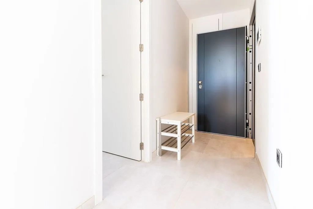 hallway_entrance