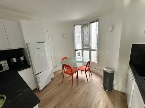 Cuisine - Appartement de Charme avec Ascenseur sur Boulevard Malesherbes