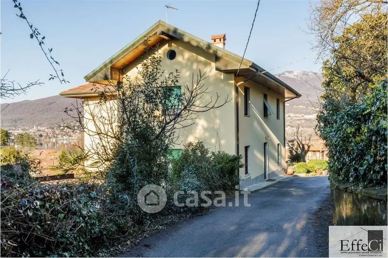 Extérieur - Panoramic Villa with Lake View in Biandronno