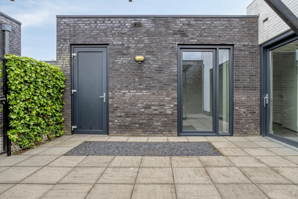 Aed - Modern Flat-Plan House with Patio in Kapelle