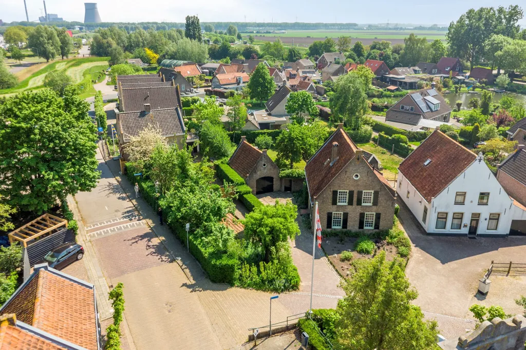 Õhuvaade - Historic House with Character in Drimmelen