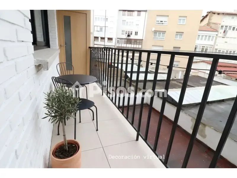 Rõdu - Apartment with Terrace in Central Location