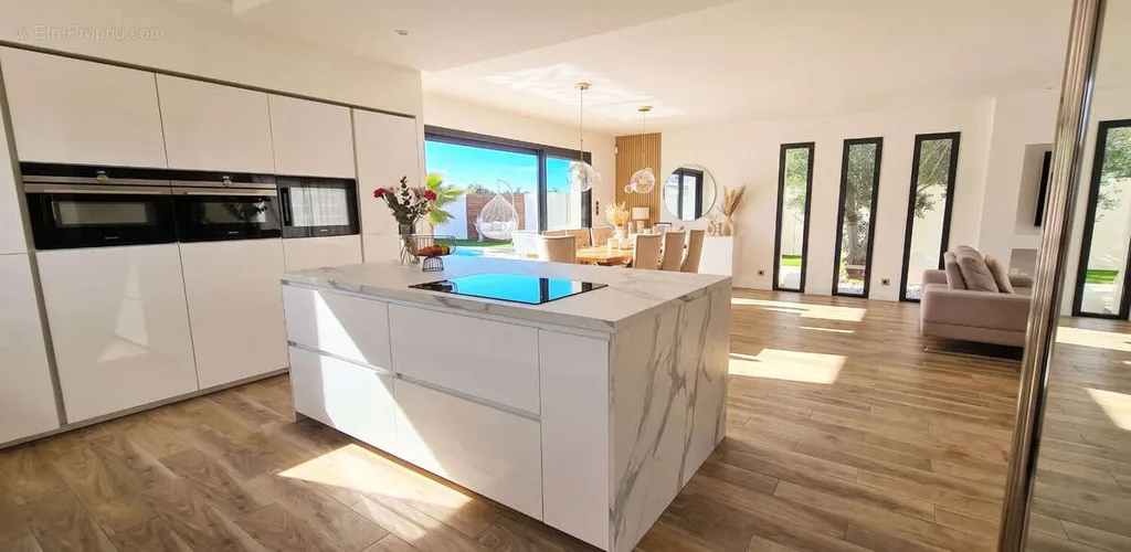 Cuisine - Villa Neuf avec Piscine à Cadaujac