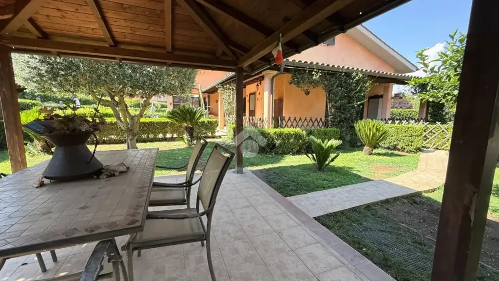 Terrasse - Villa with Pool in Capena, Via Tiberina