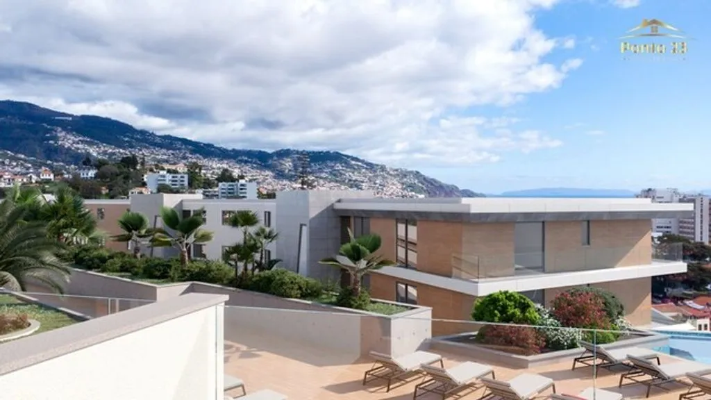 Piscine - Luxury Flat with Bay View in São Martinho, Madeira